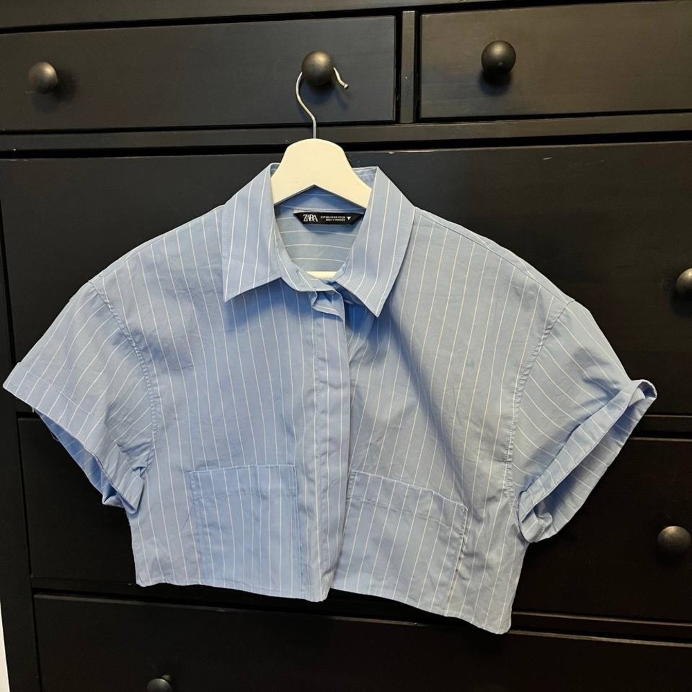 Zara women’s crop-top shirt